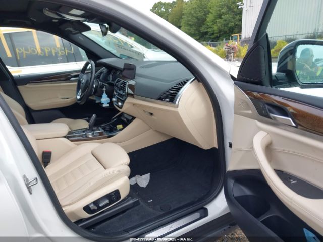 2019 BMW X3 5UXTR9C52KLP85698 Photo 4