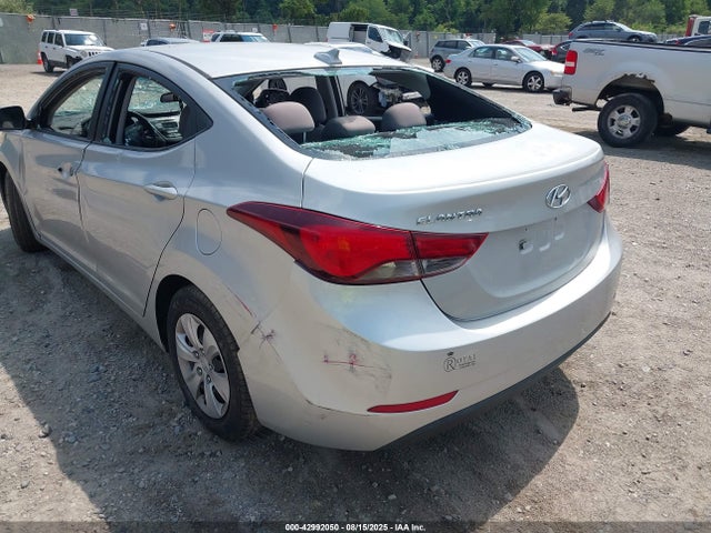 Продажа на аукционе авто 2016 Hyundai Elantra Se, vin: 5NPDH4AE7GH694226, номер лота: 42992050