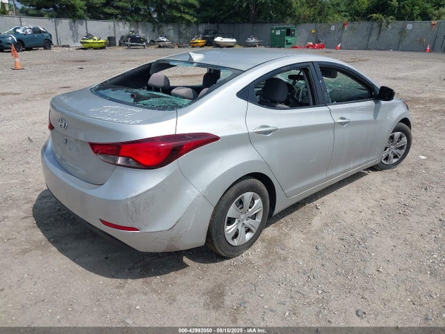 Продажа на аукционе авто 2016 Hyundai Elantra Se, vin: 5NPDH4AE7GH694226, номер лота: 42992050