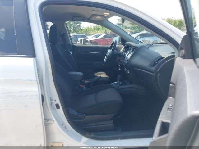 2017 MITSUBISHI OUTLANDER SPORT JA4AR3AU2HZ009670 Photo 4