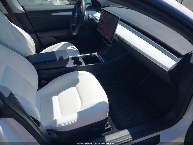 2021 TESLA MODEL 3 5YJ3E1EA9MF019269 Photo 4