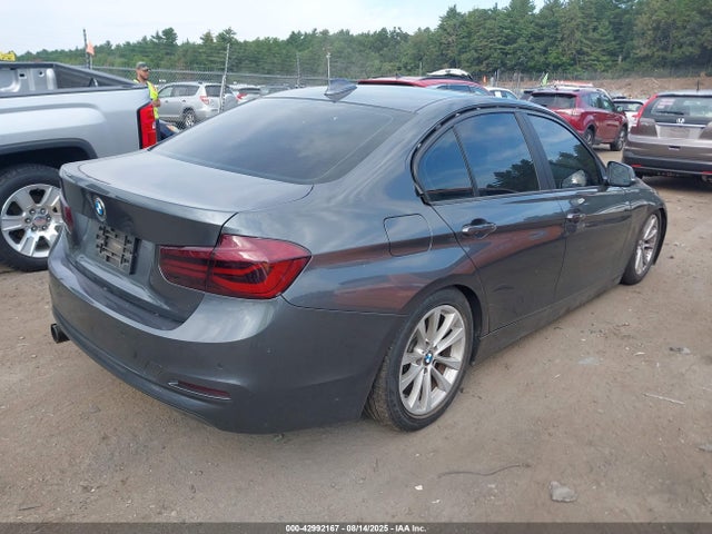 BMW 320i 2016 WBA8A3C52GK551955 Image 4