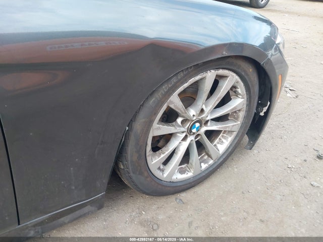 BMW 320i 2016 WBA8A3C52GK551955 Image 6