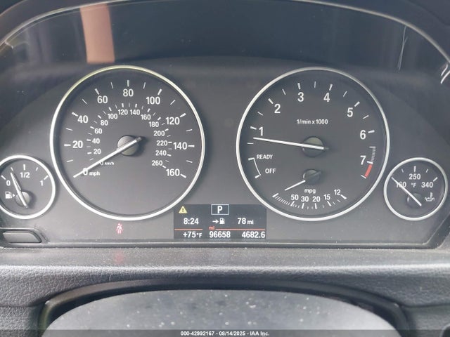 BMW 320i 2016 WBA8A3C52GK551955 Image 7