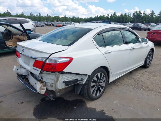 Honda lfa1 2015 1HGCR6F57FA007282 Image 4