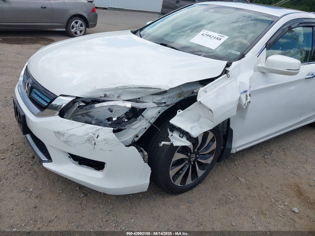 Honda lfa1 2015 1HGCR6F57FA007282 Image 6
