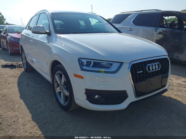 2015 AUDI Q3 WA1GFCFS1FR009327 Photo 0
