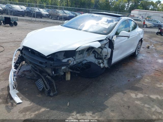 2016 TESLA MODEL S 5YJSA1E18GF132299 Photo 1