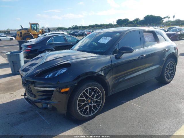 2017 PORSCHE MACAN WP1AB2A54HLB14709 Photo 1