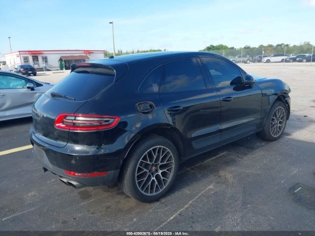 2017 PORSCHE MACAN WP1AB2A54HLB14709 Photo 3