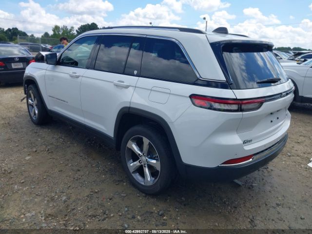 2022 JEEP GRAND CHEROKEE 1C4RJGBG3N8568517 Photo 2