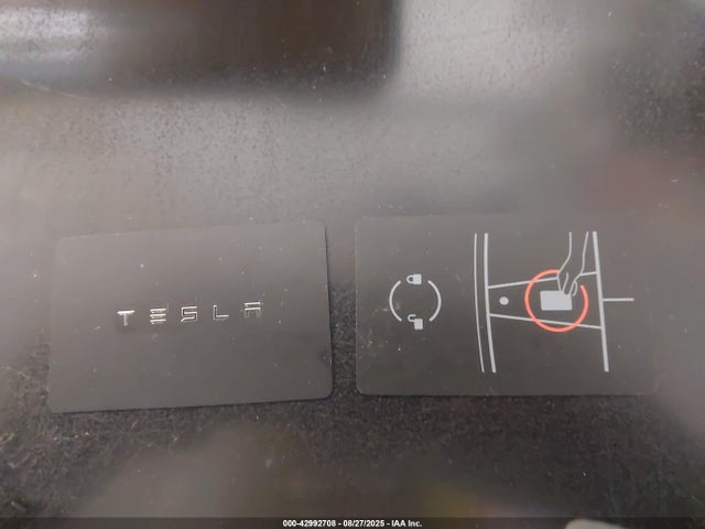 2021 TESLA MODEL Y 5YJYGDEE6MF078039 Photo 10