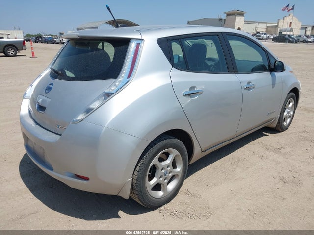 Nissan 2014 2014 1N4AZ0CPXEC334177 Image 4