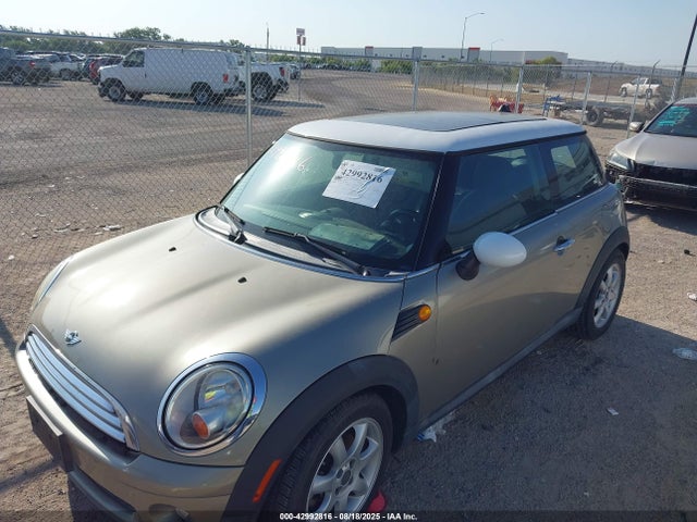 2010 MINI COOPER WMWMF3C54ATZ66339 Photo 5