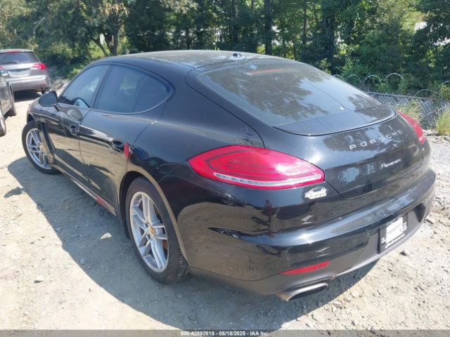 2016 PORSCHE PANAMERA WP0AA2A76GL006032 Photo 2