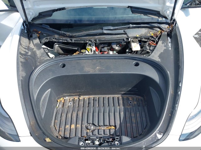 42992830 :رقم المزاد ، 5YJ3E1EB8NF247631 vin ، 2022 Tesla Model 3 Long Range Dual Motor All-wheel Drive مزاد بيع