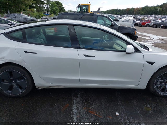42992830 :رقم المزاد ، 5YJ3E1EB8NF247631 vin ، 2022 Tesla Model 3 Long Range Dual Motor All-wheel Drive مزاد بيع