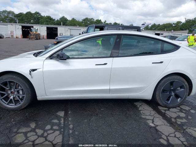 42992830 :رقم المزاد ، 5YJ3E1EB8NF247631 vin ، 2022 Tesla Model 3 Long Range Dual Motor All-wheel Drive مزاد بيع