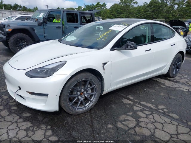 42992830 :رقم المزاد ، 5YJ3E1EB8NF247631 vin ، 2022 Tesla Model 3 Long Range Dual Motor All-wheel Drive مزاد بيع