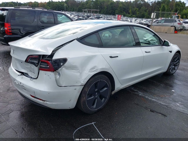42992830 :رقم المزاد ، 5YJ3E1EB8NF247631 vin ، 2022 Tesla Model 3 Long Range Dual Motor All-wheel Drive مزاد بيع