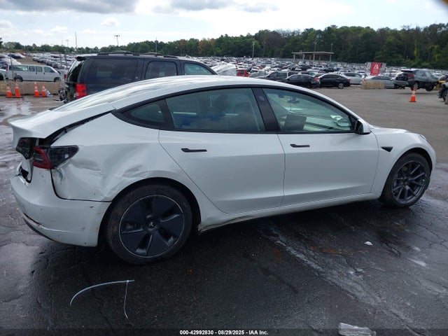 42992830 :رقم المزاد ، 5YJ3E1EB8NF247631 vin ، 2022 Tesla Model 3 Long Range Dual Motor All-wheel Drive مزاد بيع
