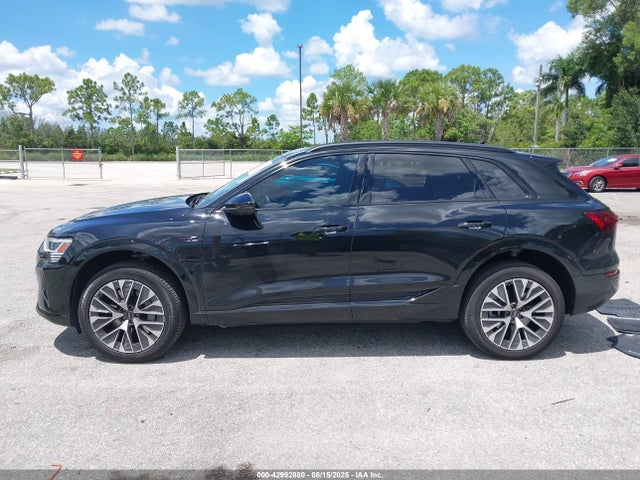 Audi Q8 2024 WA15AAGE7RB064042 Image 14