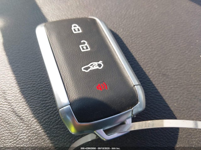 2023 MASERATI GRECALE ZN682AVA0P7439641 Photo 10