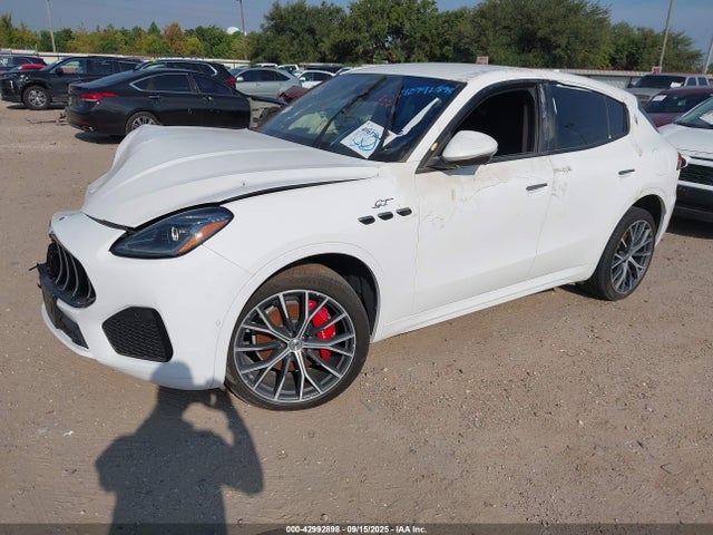 2023 MASERATI GRECALE ZN682AVA0P7439641 Photo 1