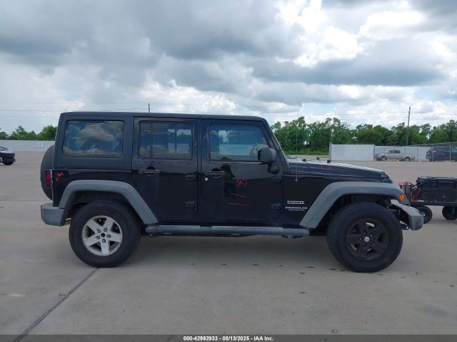 1C4BJWDG2GL287432 Jeep Wrangler