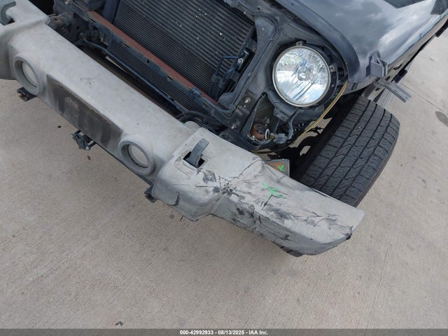 1C4BJWDG2GL287432 Jeep Wrangler