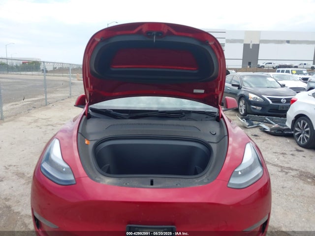2025 TESLA MODEL Y 7SAYGDED5SA348513 Photo 9