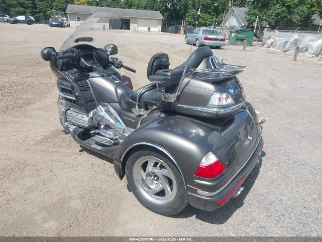 2010 HONDA GL1800 1HFSC47H8AA903498 Photo 2