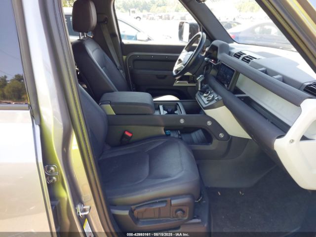 2023 LAND ROVER DEFENDER SALEJ7EX9P2124650 Photo 4