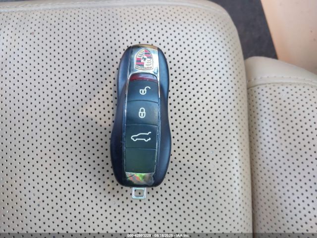 2018 PORSCHE MACAN WP1AB2A51JLB33305 Photo 10