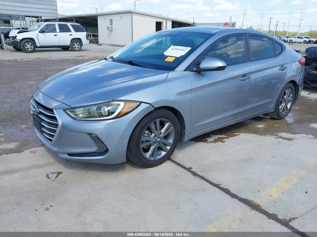Hyundai Elantra 2017 5NPD84LF6HH119333 Image 2