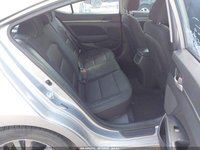 Hyundai Elantra 2017 5NPD84LF6HH119333 Image 8