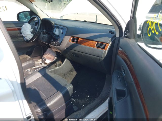 2014 MITSUBISHI OUTLANDER JA4AZ3A30EZ000548 Photo 4