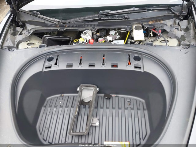 5YJ3E1EB5RF820362 Tesla 2024