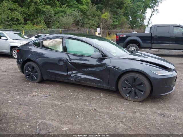 5YJ3E1EB5RF820362 Tesla 2024