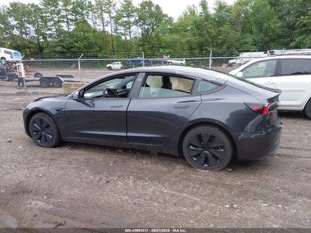 5YJ3E1EB5RF820362 Tesla 2024
