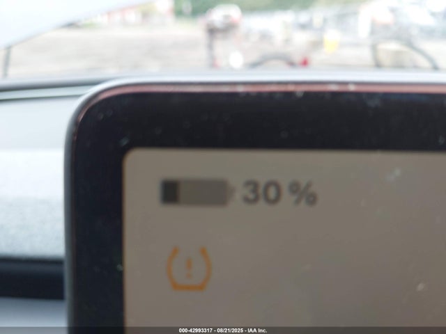 5YJ3E1EB5RF820362 Tesla 2024