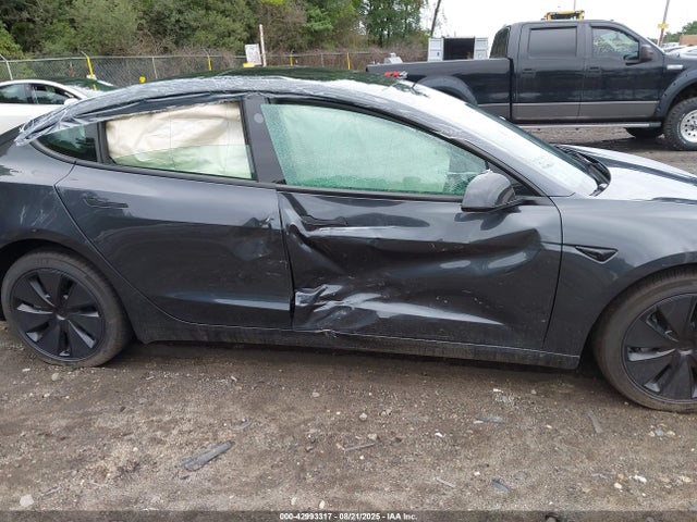 5YJ3E1EB5RF820362 Tesla 2024