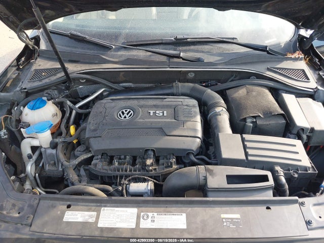 Volkswagen 2016 2016 1VWBT7A30GC030462 Image 10