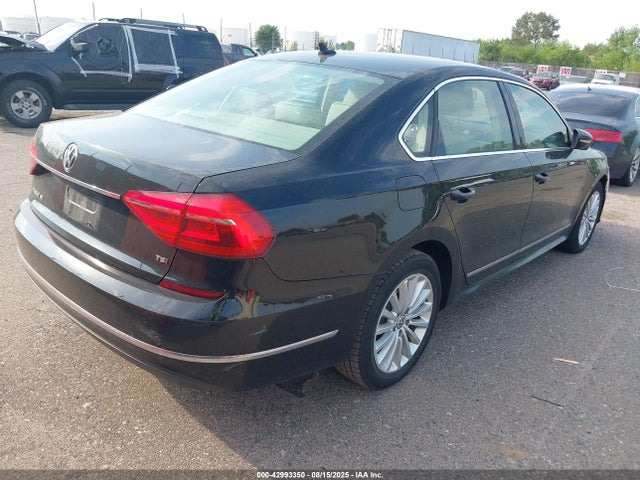 Volkswagen 2016 2016 1VWBT7A30GC030462 Image 4