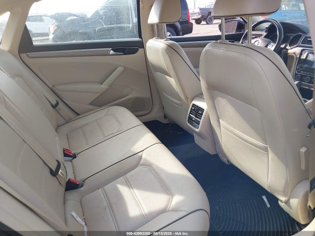 Volkswagen 2016 2016 1VWBT7A30GC030462 Image 8