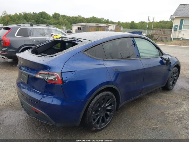2024 TESLA MODEL Y 7SAYGAEE3RF117775 Photo 3