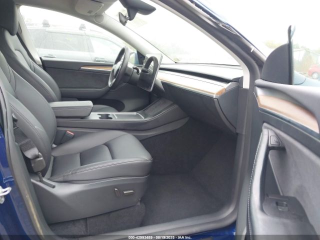 2024 TESLA MODEL Y 7SAYGAEE3RF117775 Photo 4