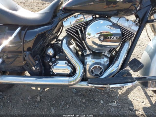 2015 HARLEY-DAVIDSON FLHR 1HD1FBM17FB617702 Photo 7
