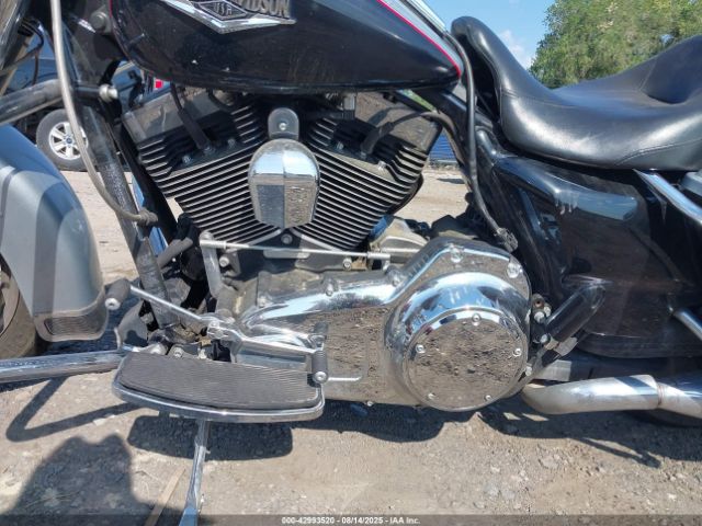 2015 HARLEY-DAVIDSON FLHR 1HD1FBM17FB617702 Photo 8