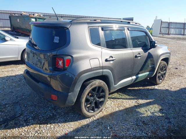 Jeep Renegade 2016 ZACCJBBT5GPD97075 Image 4